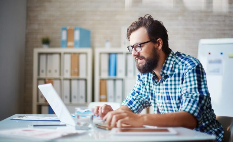 چرا کسبوکارهای دیجیتال پشت درهای بسته بورس ایستادهاند؟